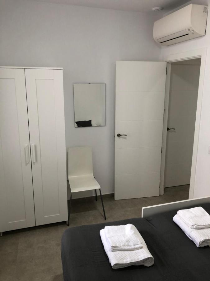 Apartamento Gran Teatro Falla-La Caleta Καντίζ Εξωτερικό φωτογραφία